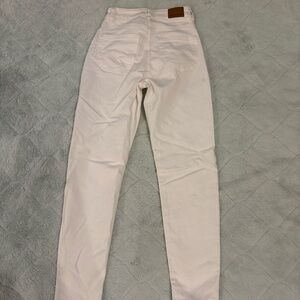 White Aemerican Eagle Stretch jeans